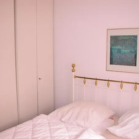 Апартаменты Rosa Canina, W4 *