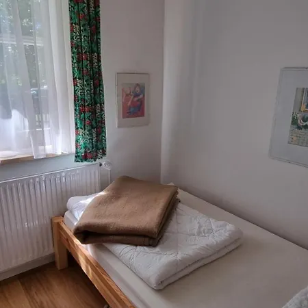 Rosa Canina, W4 Apartment *